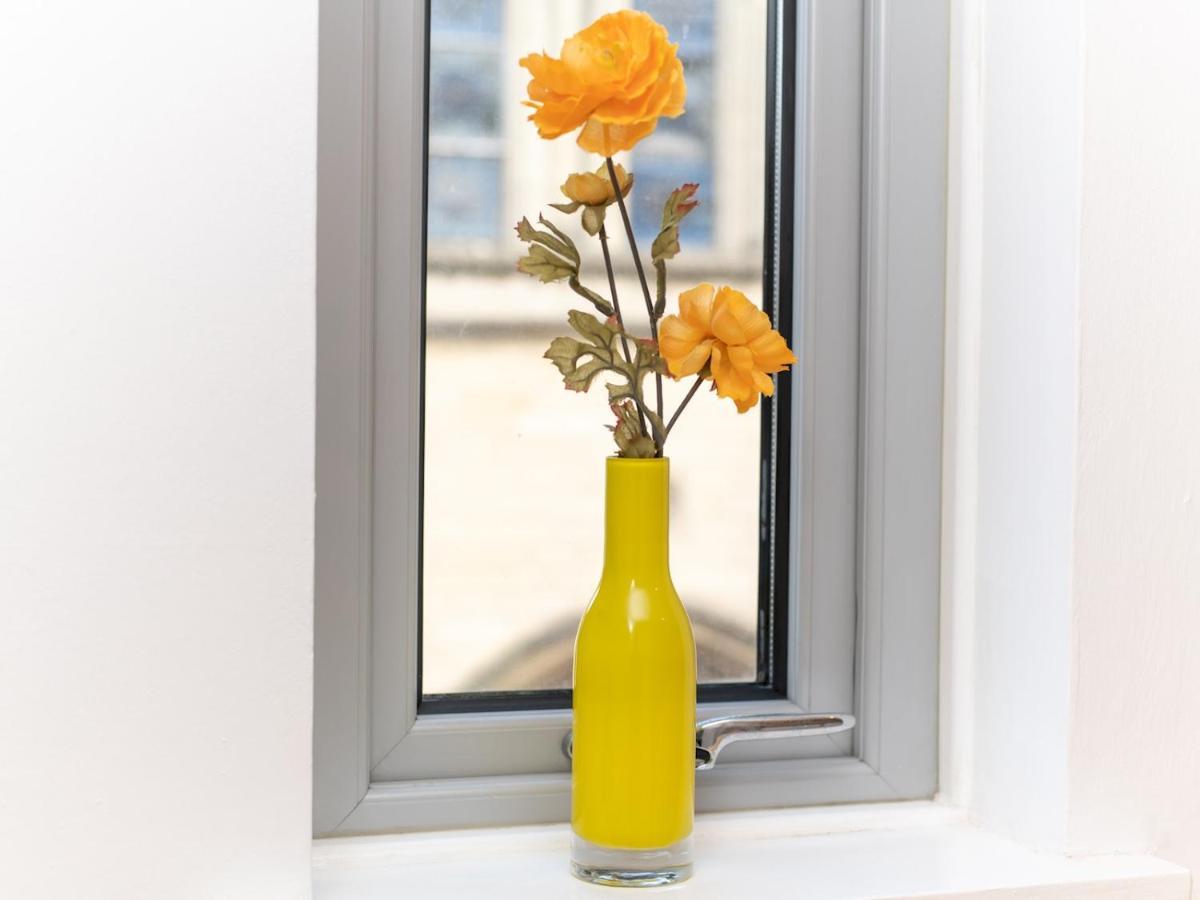 Pass The Keys Bright Modern One Bed Apartment - Bath City Centre Eksteriør billede