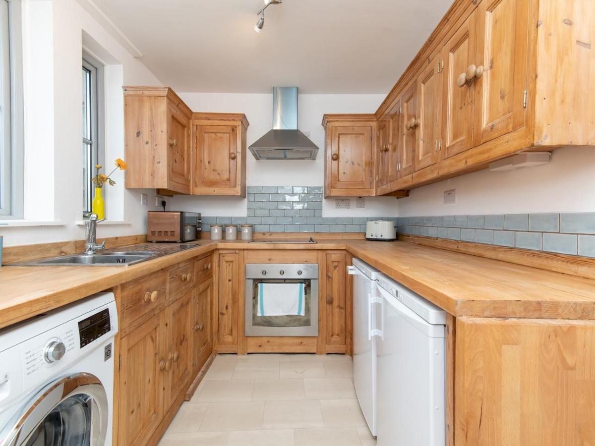 Pass The Keys Bright Modern One Bed Apartment - Bath City Centre Eksteriør billede