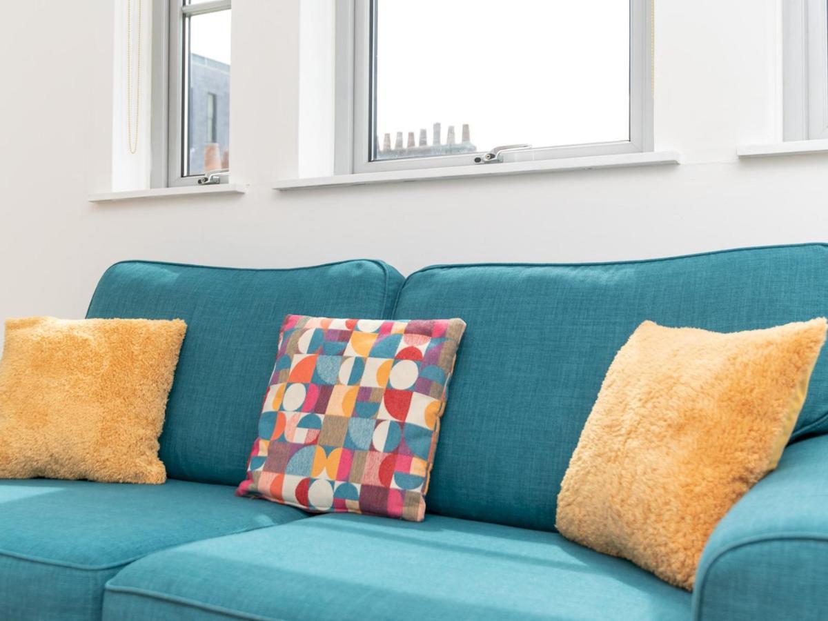 Pass The Keys Bright Modern One Bed Apartment - Bath City Centre Eksteriør billede